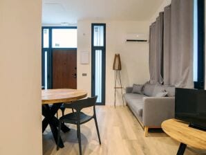 Modern studio near the Marina