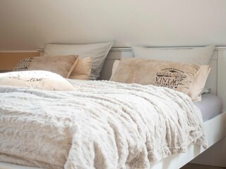2. Schlafzimmer mit Doppelbett