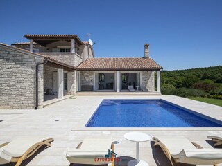 Villa Krnica Características 15