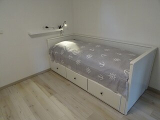 Schlafzimmer 2 ausziehbar als Doppelbett
