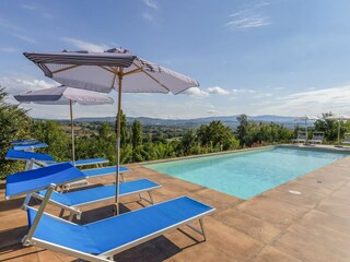 Villa Todi Outdoor Recording 8