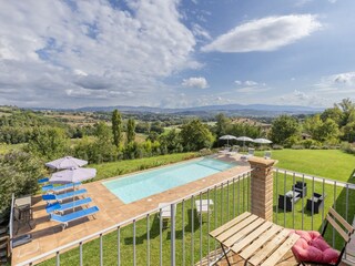 Villa Todi Outdoor Recording 12