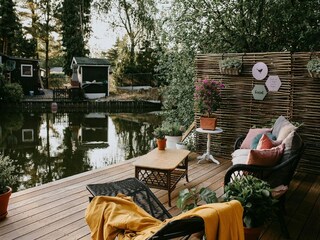 Chalet Geel Outdoor Recording 7
