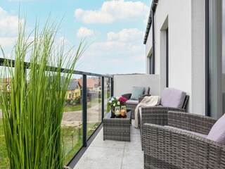 Apartment Rewal Outdoor Recording 6