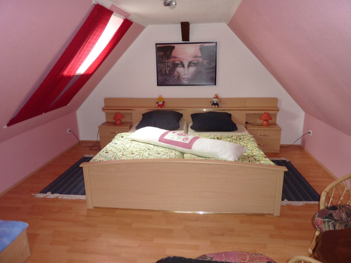 Schlafzimmer im  1.OG