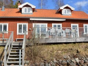 8 Personen Ferienhaus in HJÄLTEVAD - Hjaeltevad - image1