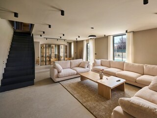 Helles, grosses Wohnzimmer