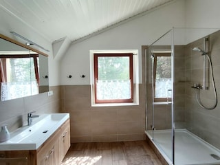 Bad Weisses Appartment