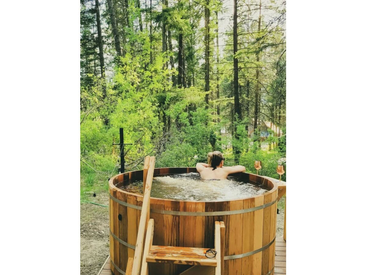 Hottub in forrest