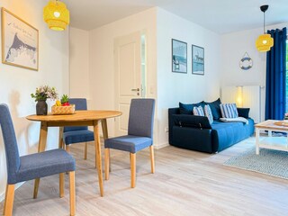 Wohn - und Essbereich