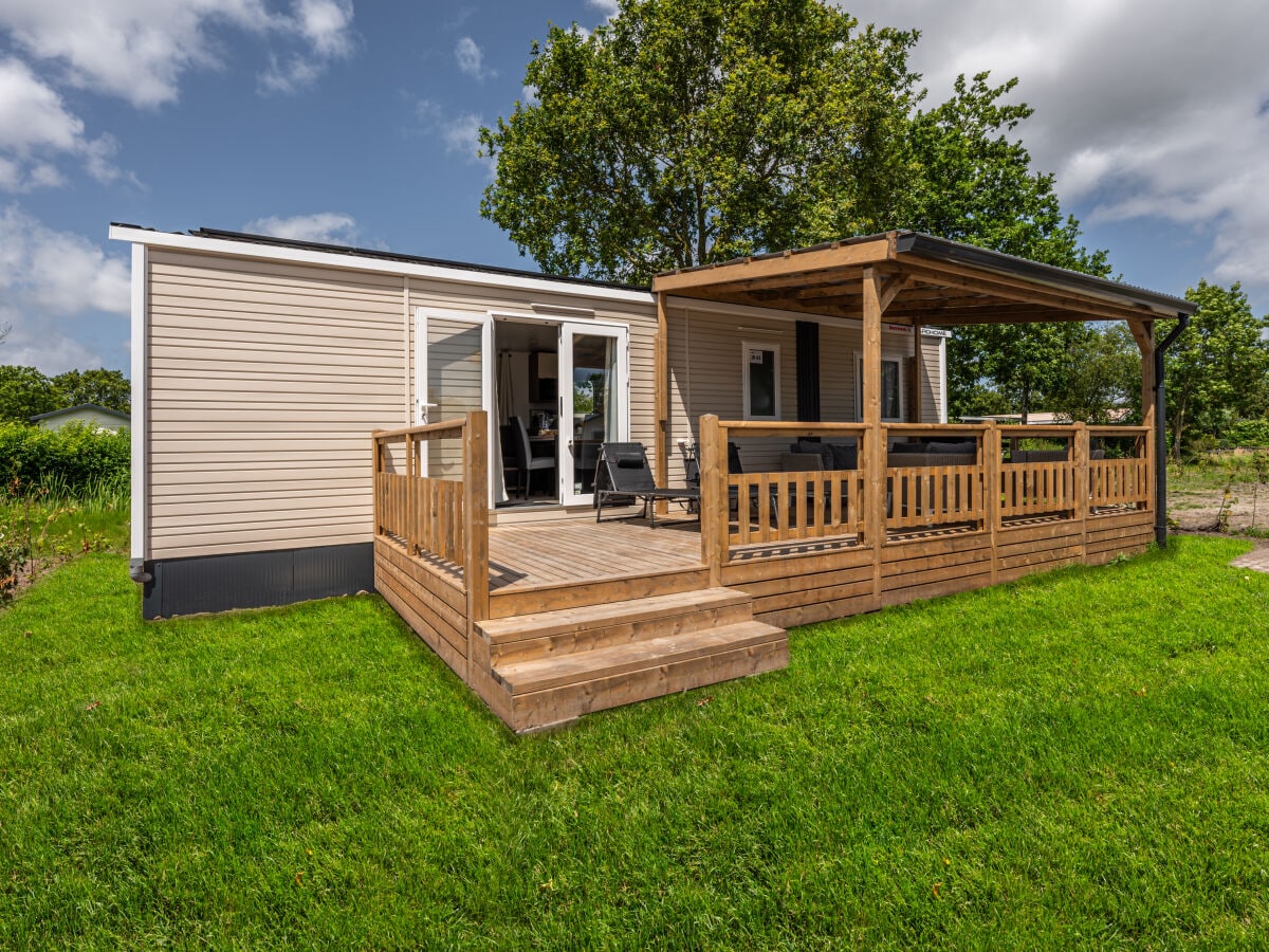 Nagelneues Chalet mit großer Veranda