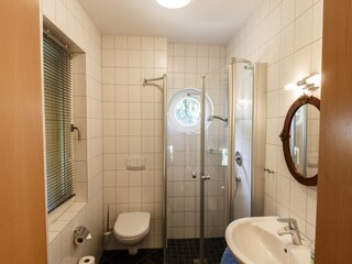 Bad mit Dusche