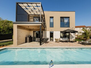 Villa Tar Außenaufnahme 2