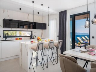 Villa Okrug Donji Características 24