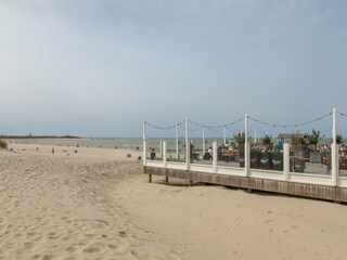 Holiday house Nieuwvliet Environment 32