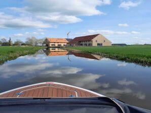 Ferienhaus Schöne Villa am friesischen Wasser - Easterein - image1