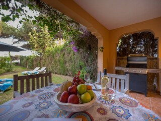 Terrasse mit schönem Meerblick und Zugang zum Meer