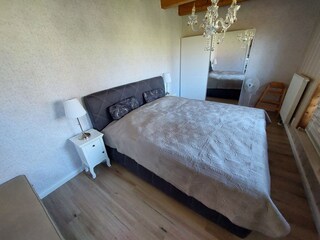 Schlafzimmer II