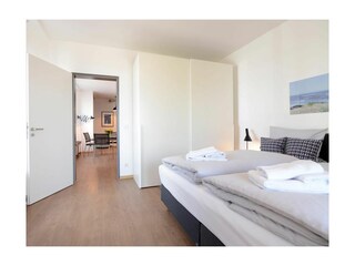 Beruhigend eingerichtetes Schlafzimmer