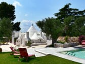 Trullo mit Swimmingpool und 700 m2 Garten