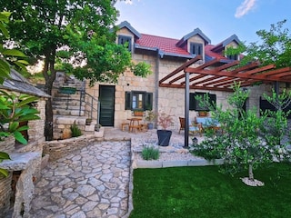 Vakantiehuis Zmijavci Buitenaudio-opname 12