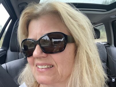 Frau Marion Dirkmann