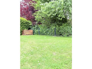 Aussenbereich eingezäunt