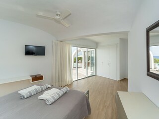 Villa Binibequer Caratteristiche 24