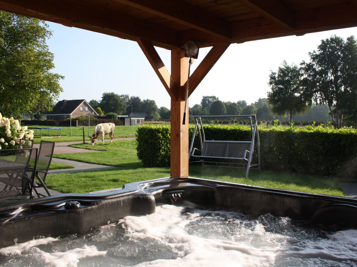 jacuzzi with beautifull views