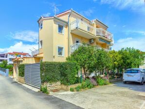 Apartment Bezaubernde Wohnung mit Terrasse und Meerblick - Kastel Stafilic - image1