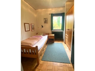 Schlafzimmer 2