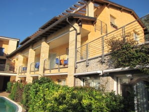 Holiday apartment Residence Rosmari 2-room apartment by the lake with pool - Brenzone sul Garda - image1