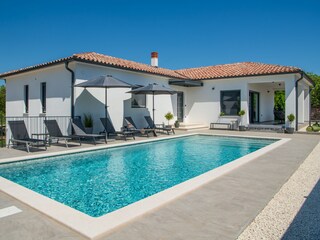 Villa Manjadvorci Außenaufnahme 2