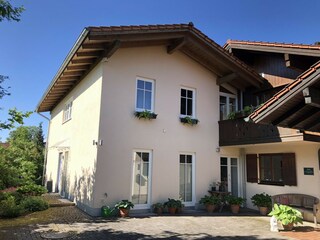 Ferienhaus, Eingang linke Hausseite