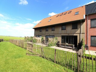 Villa Easterein Outdoor Recording 1