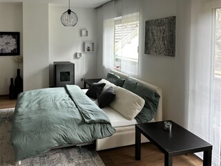 Erweiterbarer Schlafbereich im Wohnzimmer