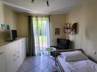 Schlafzimmer 2 mit Wandklappbett