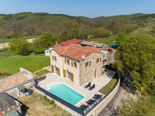 Villa Cerovlje Entorno 9