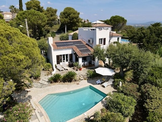 Villa Pool and Terrasse Side