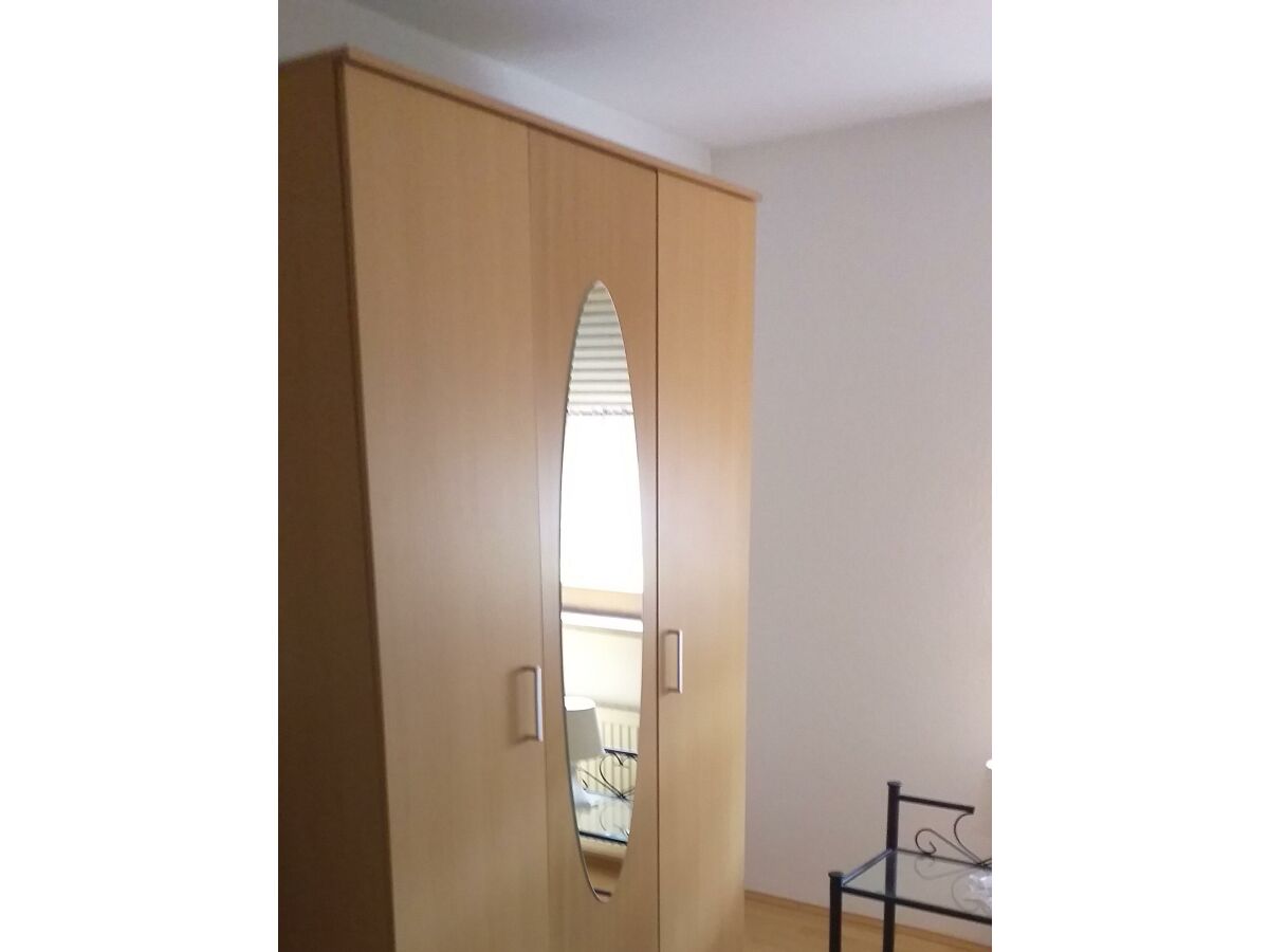 Schrank im 2. Schlafzimmer