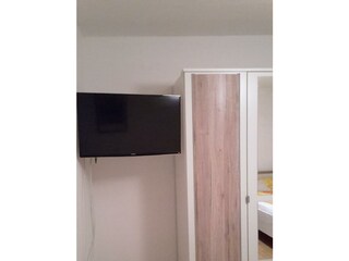 Flat Tv im Schlafzimmer