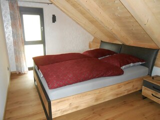 Schlafzimmer 2