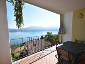 Holiday park Spacious apartment with lake view - Oggebbio - image1