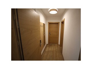 Vorraum und Garderobebereich