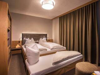 Schlafzimmer Kat. A6