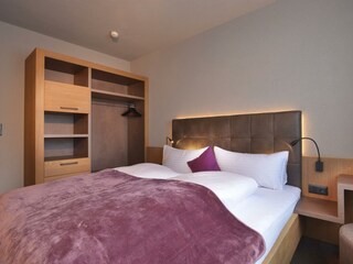 Schlafzimmer Kat. A6