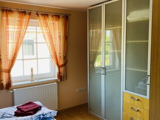 1. Schlafzimmer oben