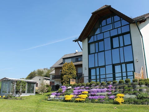 Ferienwohnung Hof-Spriestersbach