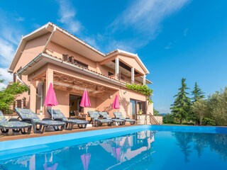 Holiday house Raša Outdoor Recording 6