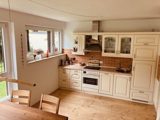 Großzügige Wohnküche